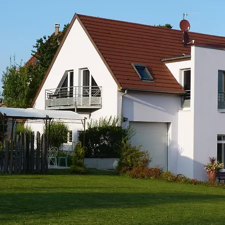 Les De Georgia Apartment *